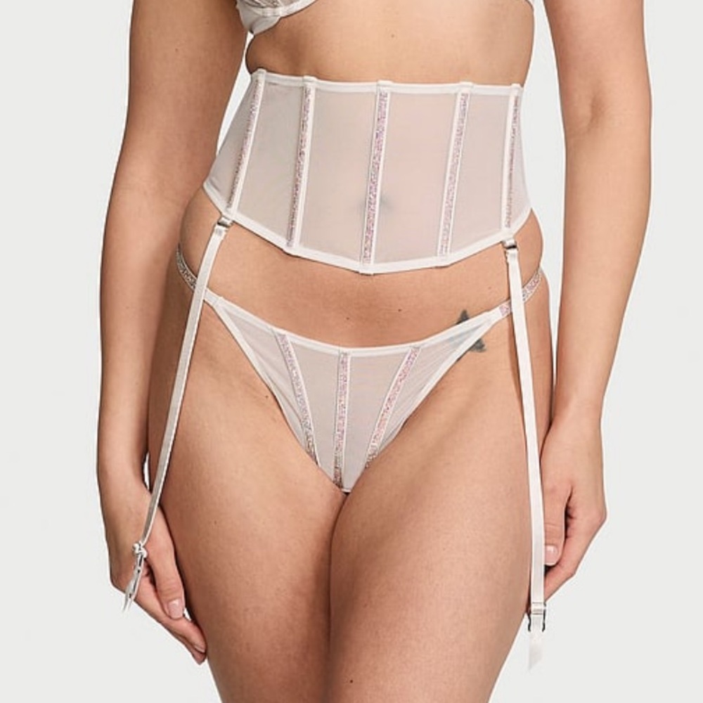 Victorias secret garter belt y panty set